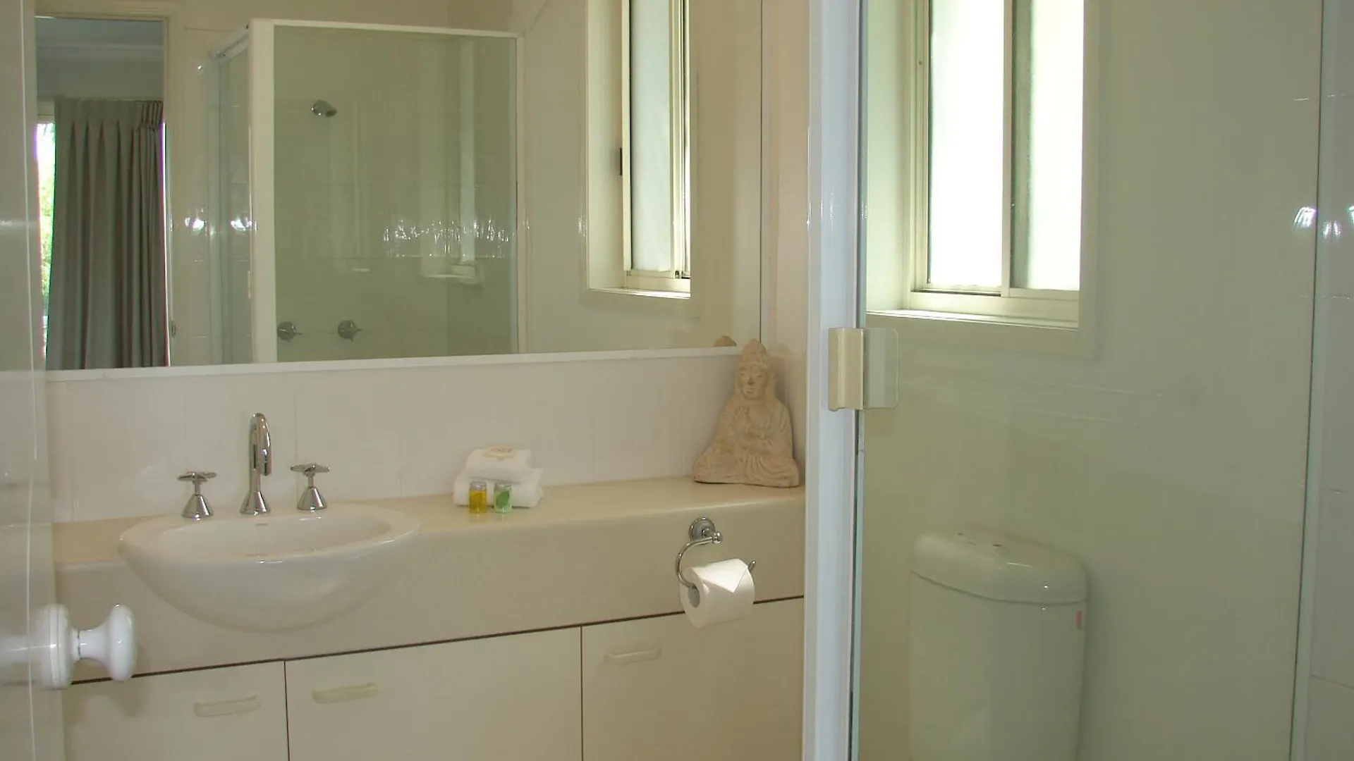 Portside Noosa Waters Hotel Noosaville 4*,