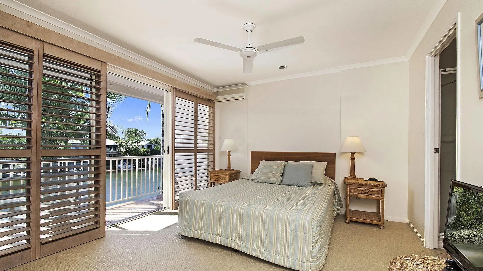 Portside Noosa Waters Hotel Noosaville 4*,  Australia