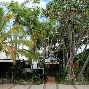 Hostel Noosa Backpackers